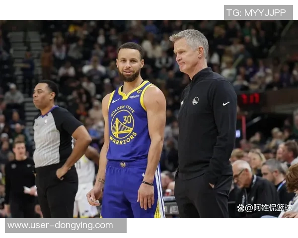 历史单场40三分10纪录库里领衔克莱紧随其后展现神射手风采