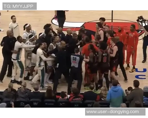 字母哥训练中展现惊人弹跳轻松完成大风车扣篮引发球迷热议 字母哥训练中展现惊人弹跳轻松完成大风车扣篮引发球迷热议